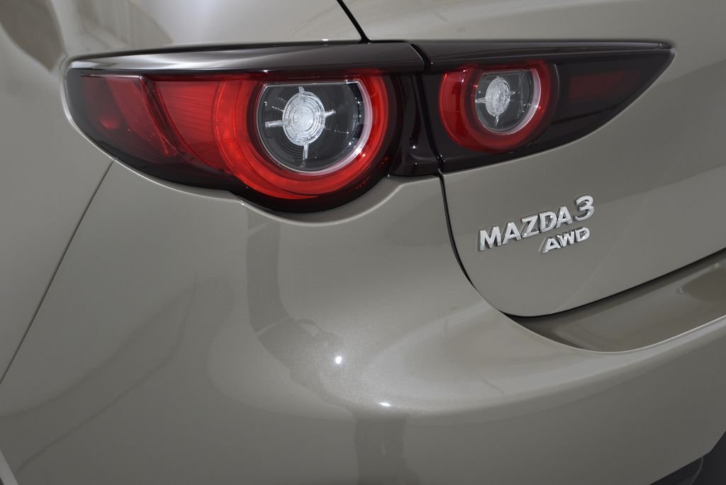 Certified Used 2025 Sand Metallic Mazda 2.5 Carbon Turbo image 33