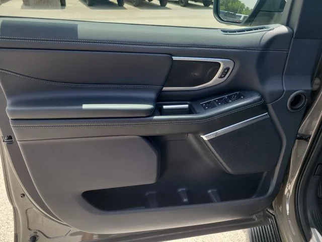 New 2027 Gray Ford Platinum image 21