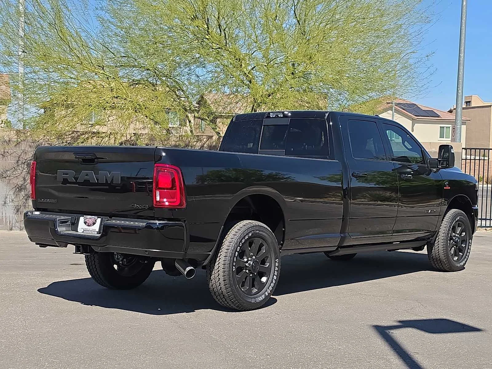 New 2026 Diamond Black Crystal Pearl-Coat Exterior Paint RAM Laramie image 9