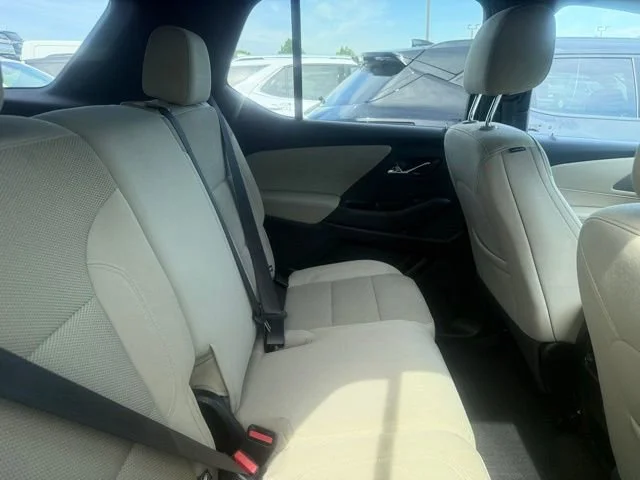 Used 2023 Summit White Chevrolet LS image 5