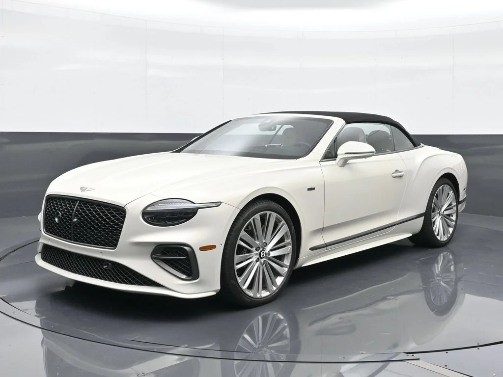 Used 2025 White Bentley Speed image 1