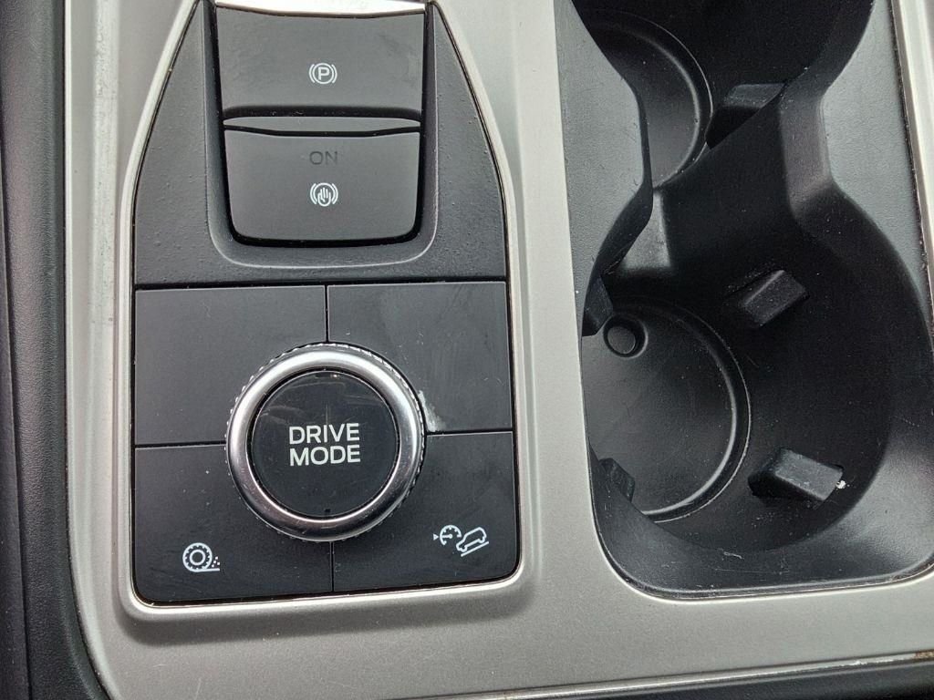 Used 2022 Gray Ford XLT image 29