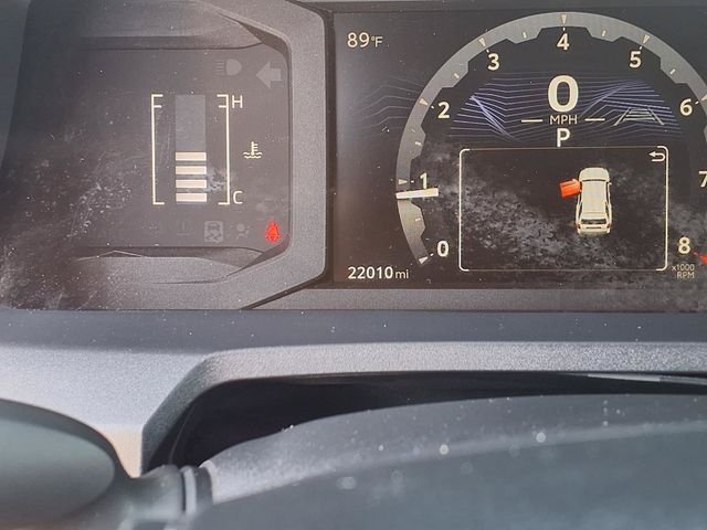 Used 2025  Toyota SR5 image 21