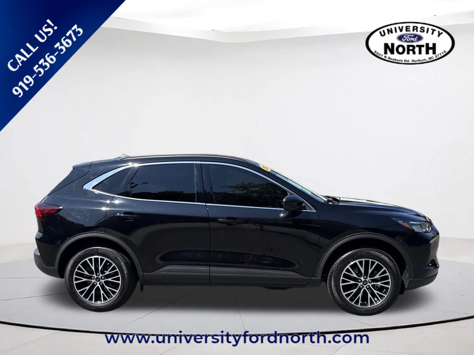Used 2025 Agate Black Metallic Ford PHEV image 8