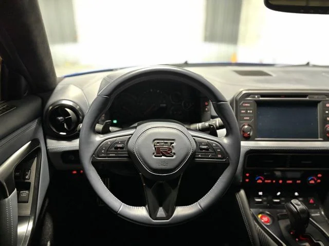 Used 2020 Blue Nissan Premium image 36