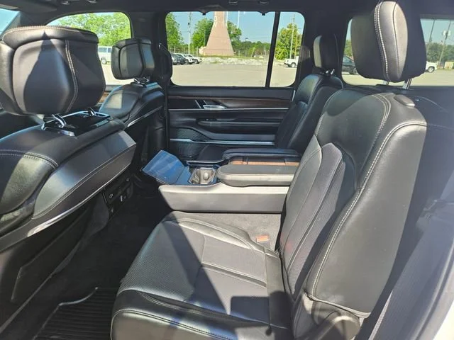 Used 2024 White Jeep 4x4 image 25