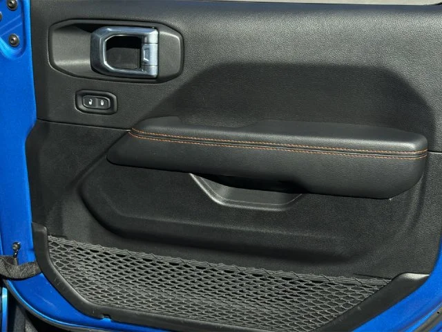 Used 2021 Blue Jeep Mojave image 37