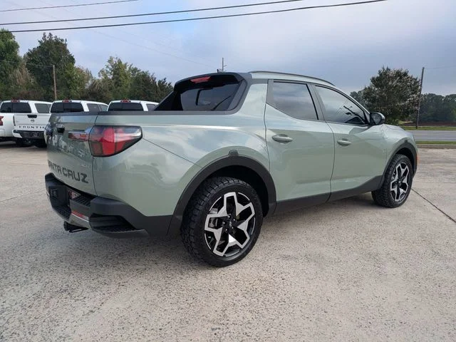 Used 2024 Green Hyundai Limited image 4