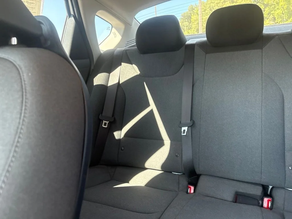 Used 2025 White Kia LX image 22