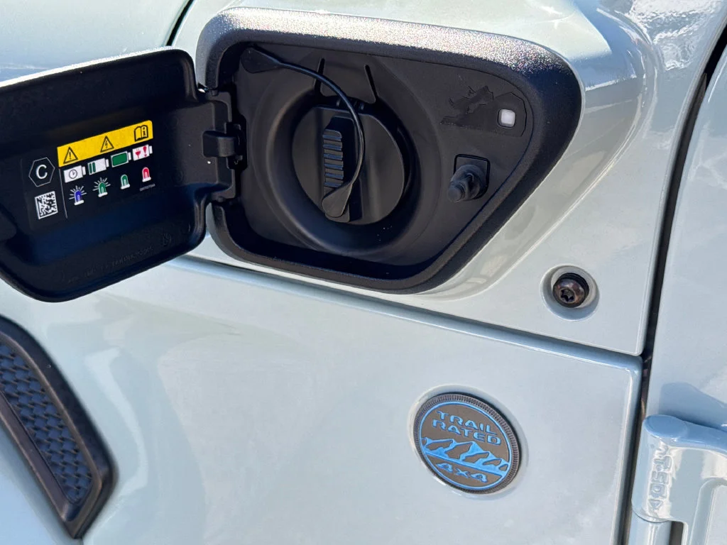 Used 2024 Gray Jeep Sport S 4xe image 9
