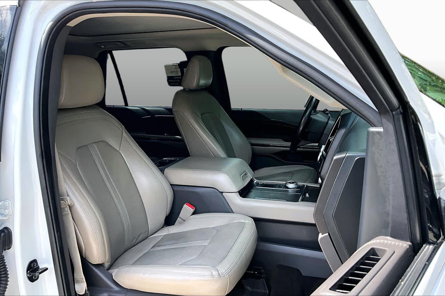 Used 2021 Oxford White Ford Limited image 9