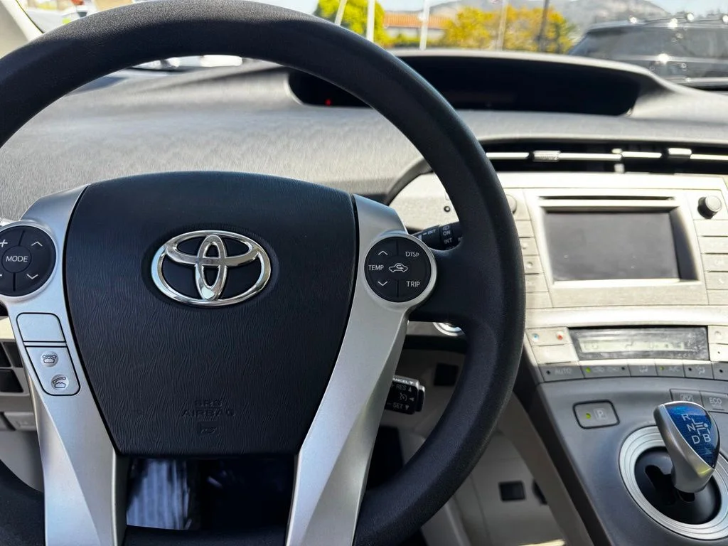 Used 2013 Red Toyota Two image 25