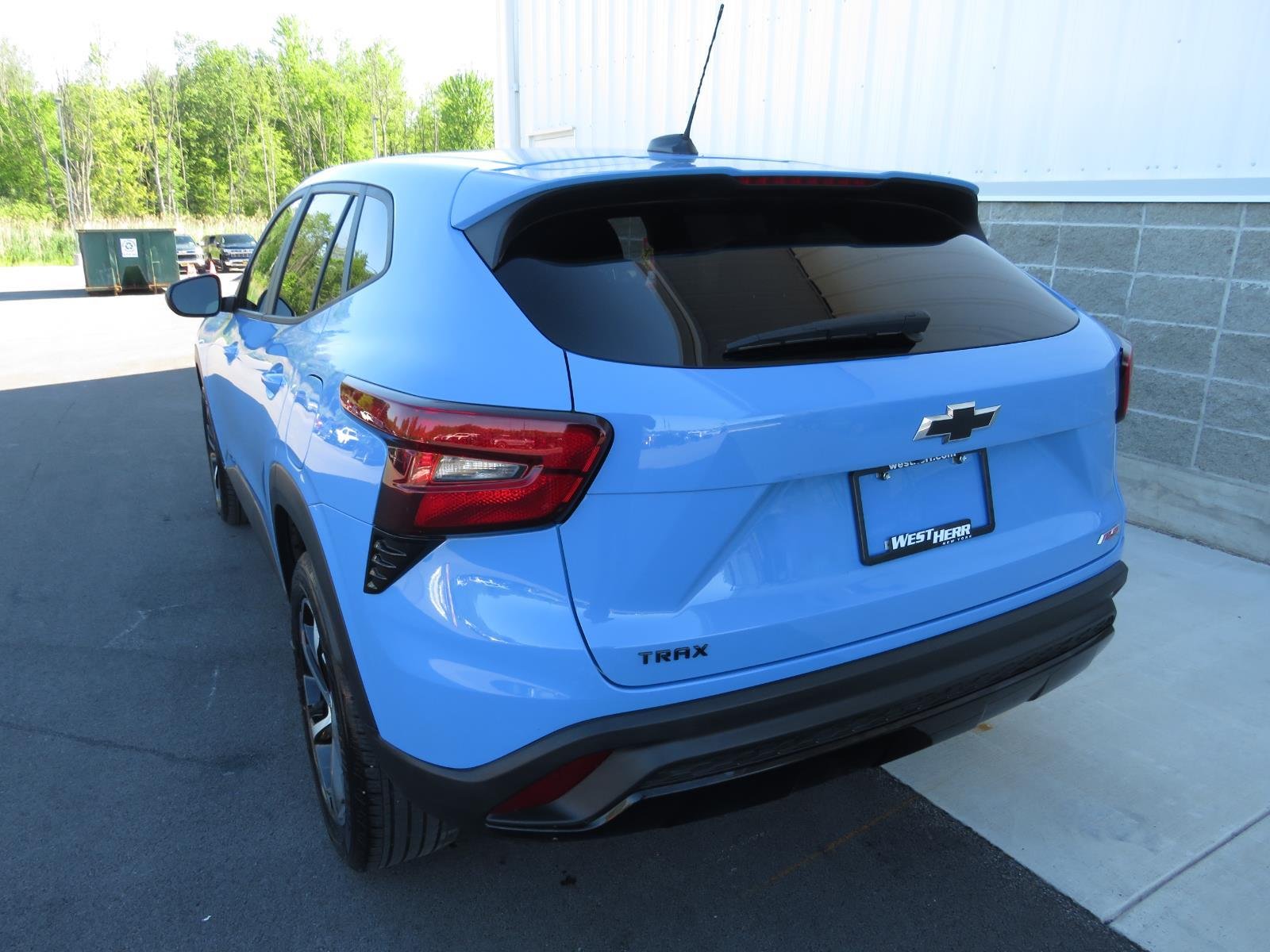 Used 2024 Blue Chevrolet 1RS image 18
