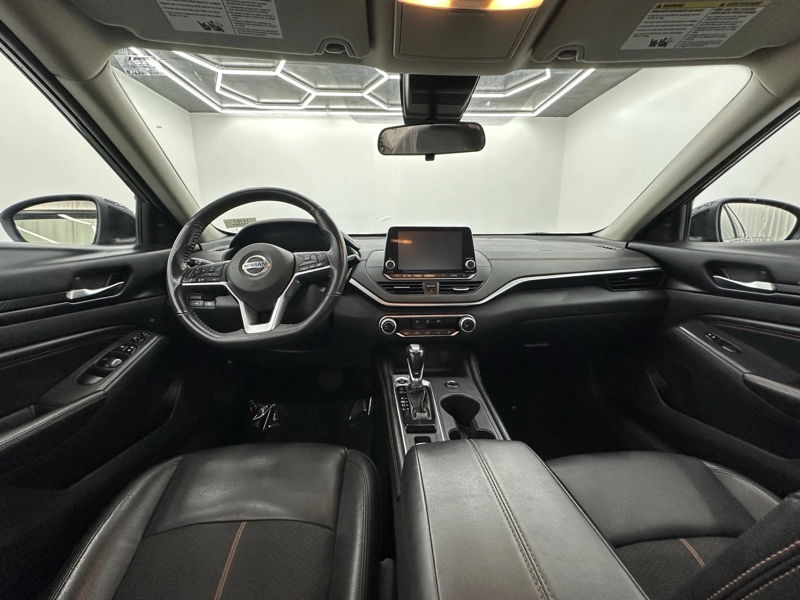 Used 2022 Gun Metallic Nissan 2.5 SR image 9