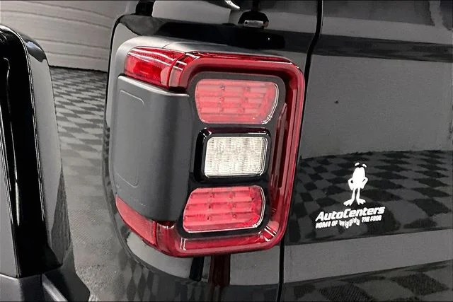 Used 2024 Black Clearcoat Jeep Mojave image 35