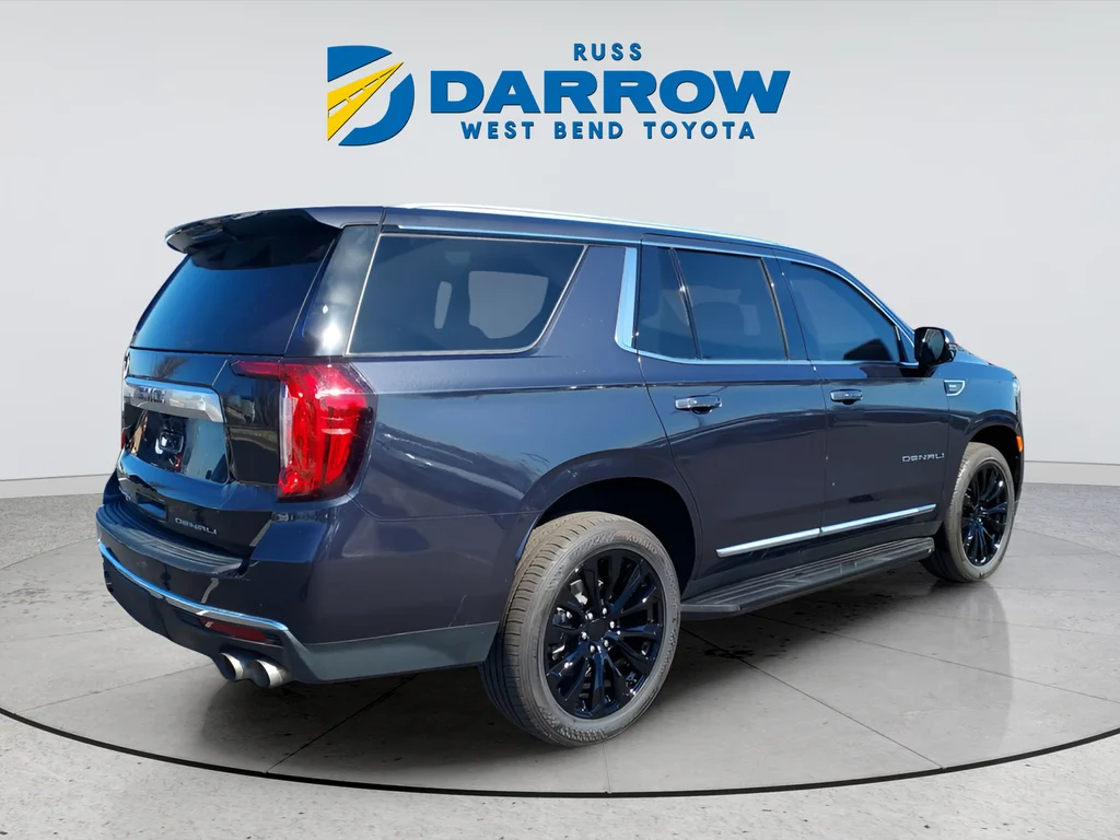 Used 2023 Silver GMC Denali image 5
