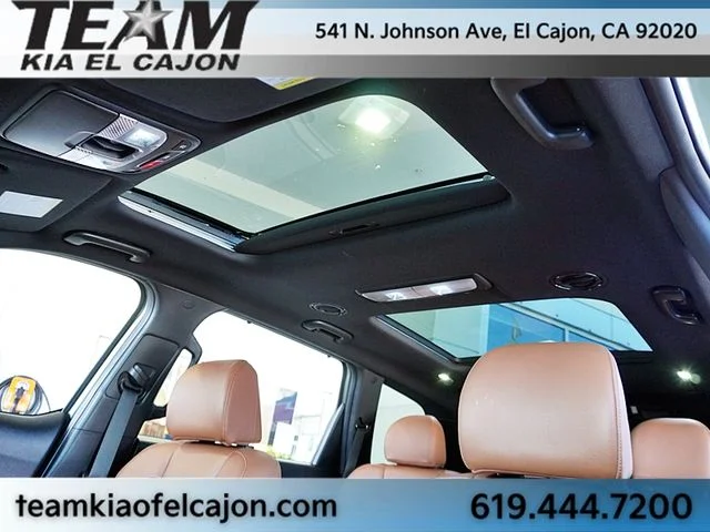 Used 2024 Green Kia SX X-Line AWD image 19