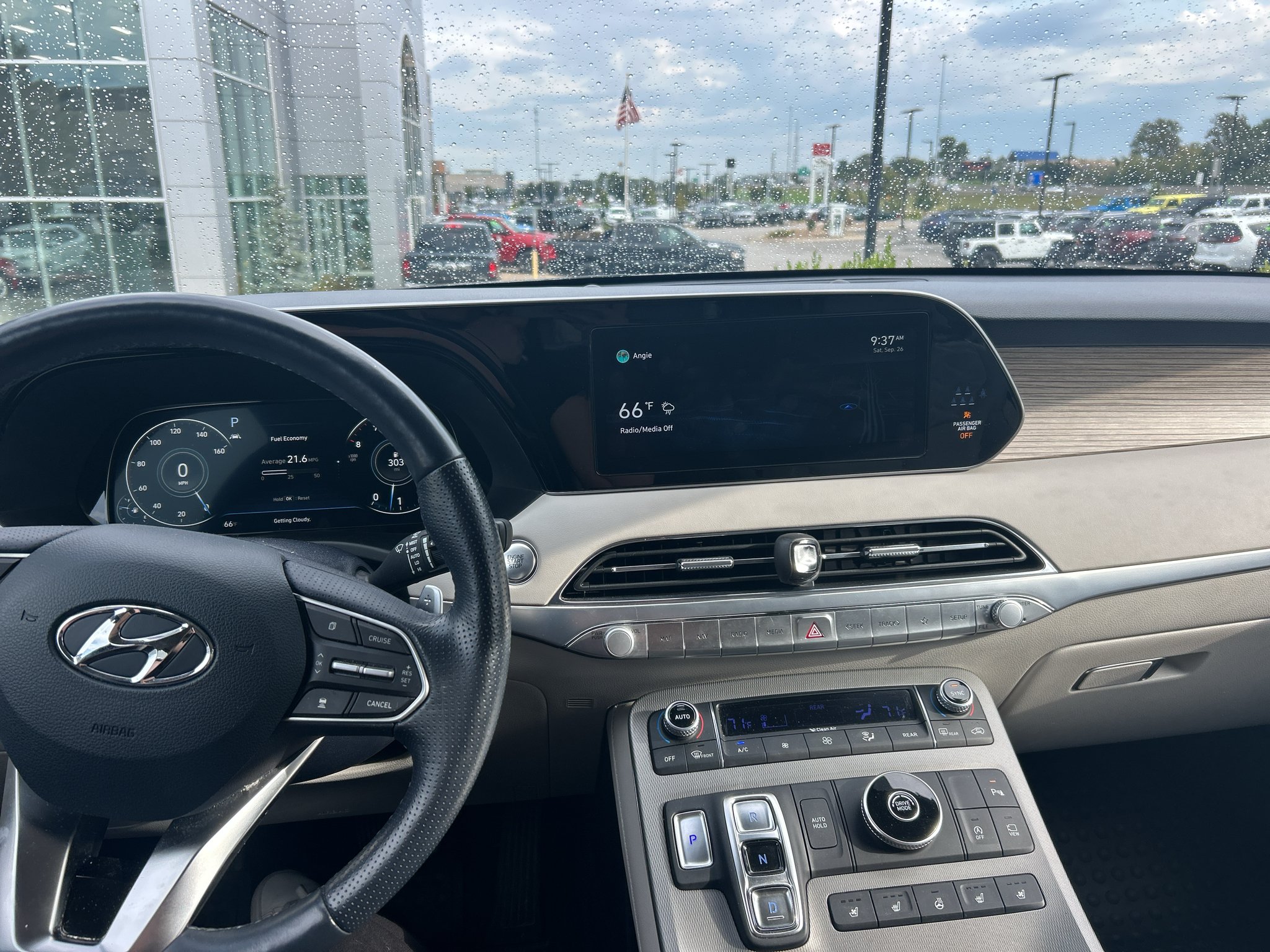 Used 2022 Maroon Hyundai Calligraphy image 2