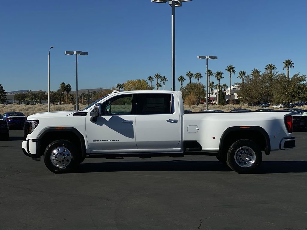 2026 GMC Sierra 3500HD Denali Ultimate - Photo 16