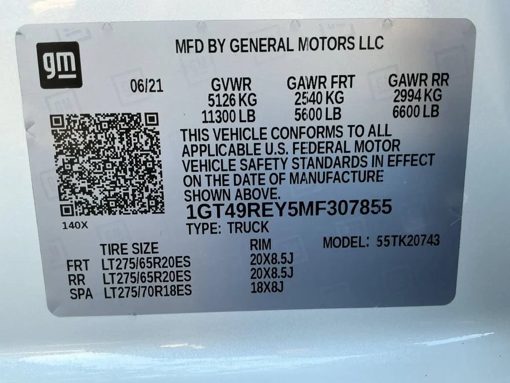 Used 2021 WHITE FROST TRICOAT GMC Denali image 31