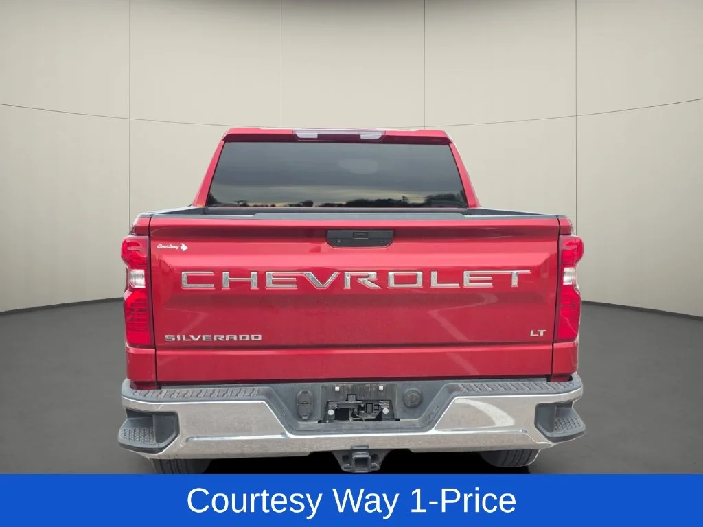 Used 2022 Red Chevrolet LT image 8