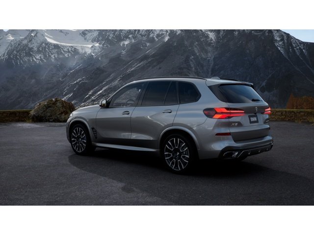 New 2026 Skyscraper Grey Metallic BMW xDrive40i image 2