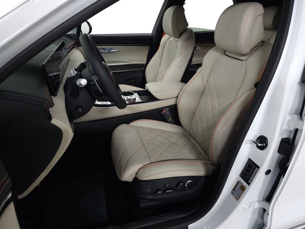 New 2026 White Genesis 3.5T SPORT PRESTIGE image 13