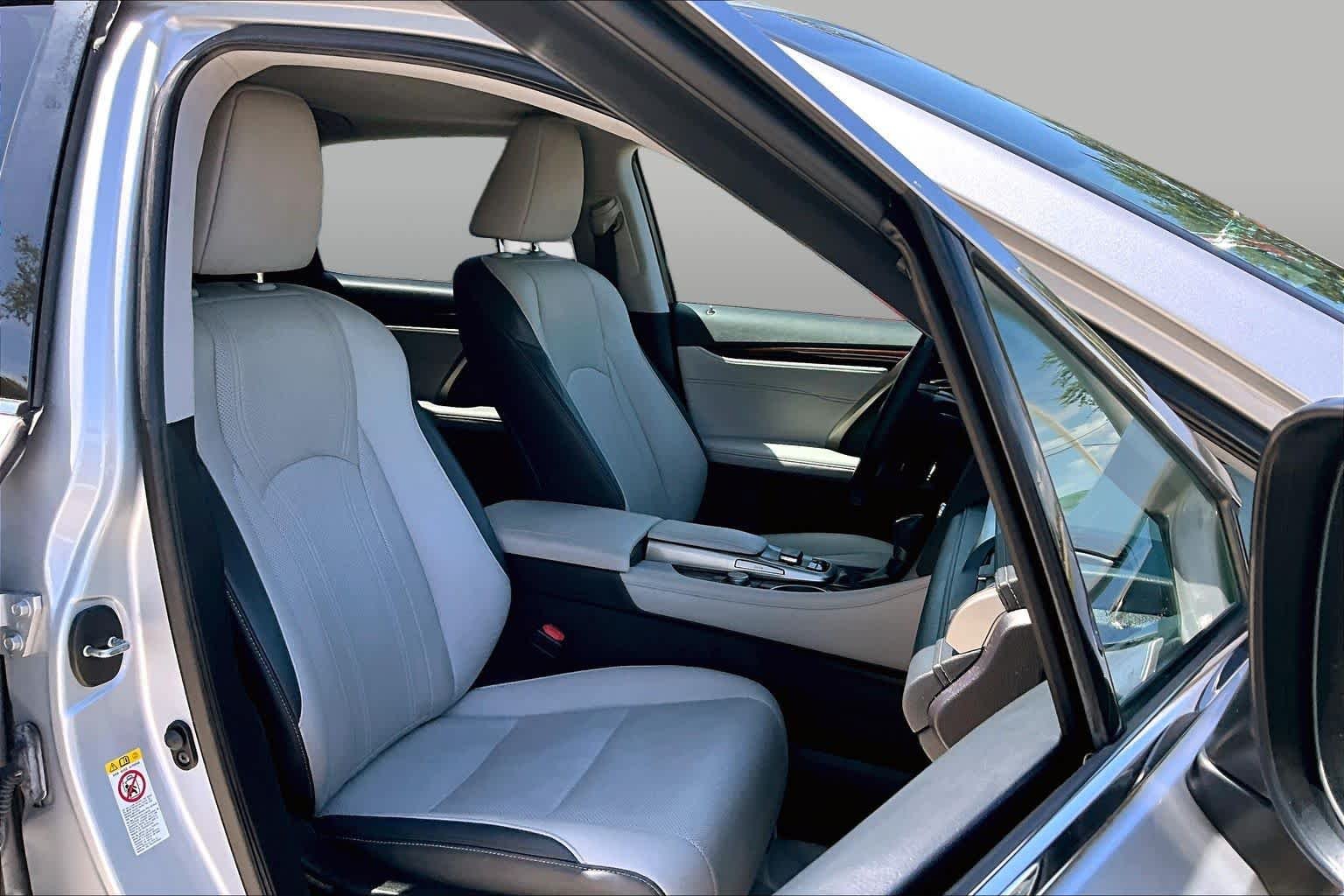 Used 2018 Silver Lining Metallic Lexus  image 9