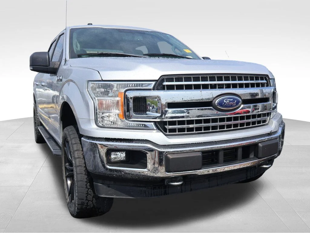 Used 2018 Ingot Silver Ford XLT image 4