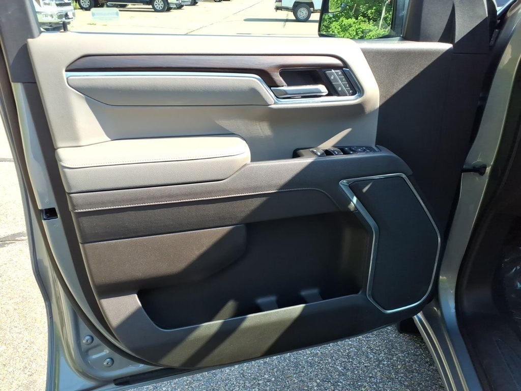 Certified Used 2025 Sterling GMC SLT image 22