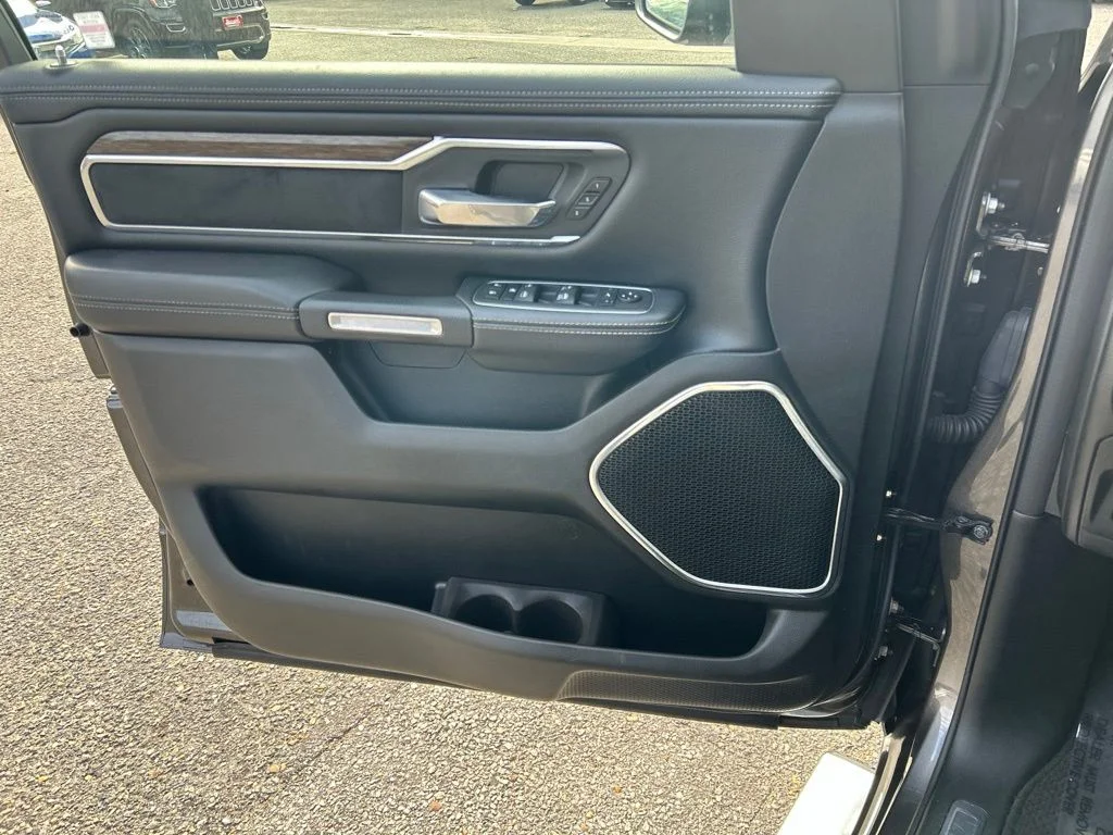 Used 2019 Crystal Metallic Ram Laramie image 16