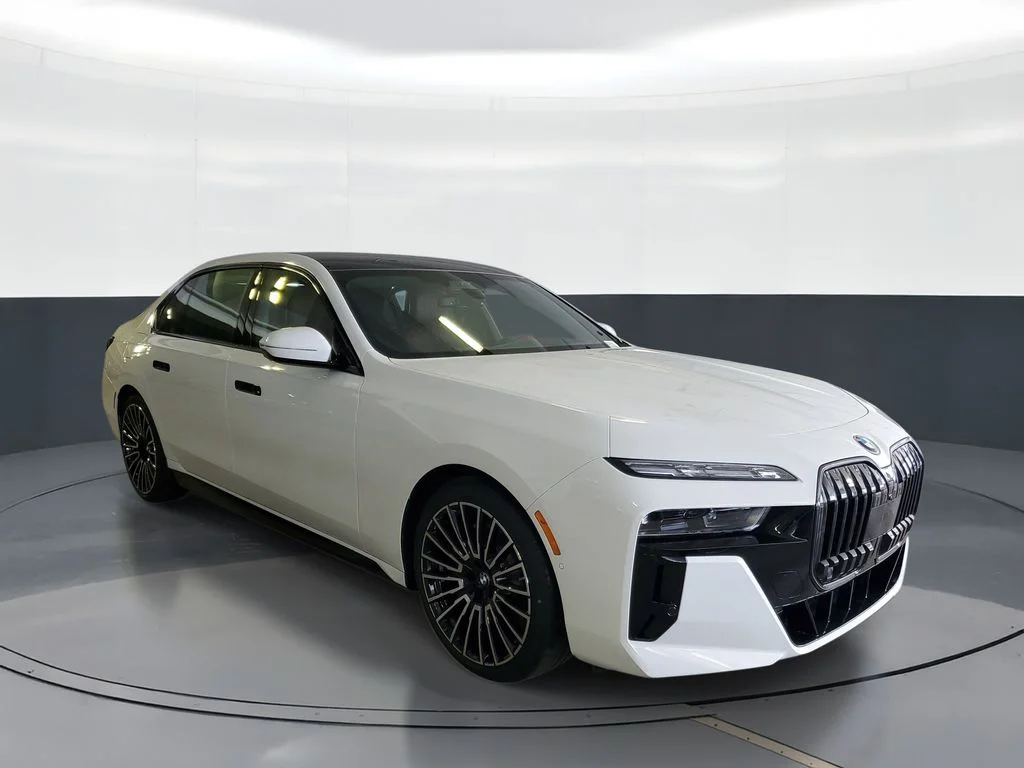 New 2026 Alpine White BMW eDrive50 image 2