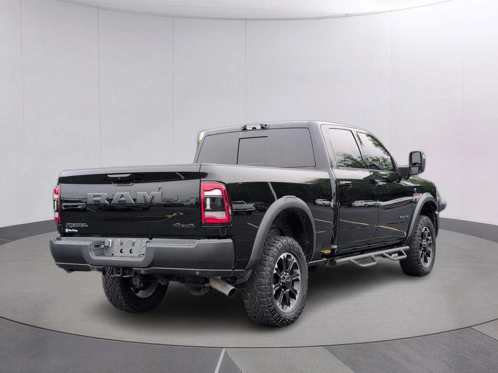 Used 2024 Diamond Black Crystal Pearlcoat Ram Rebel image 6
