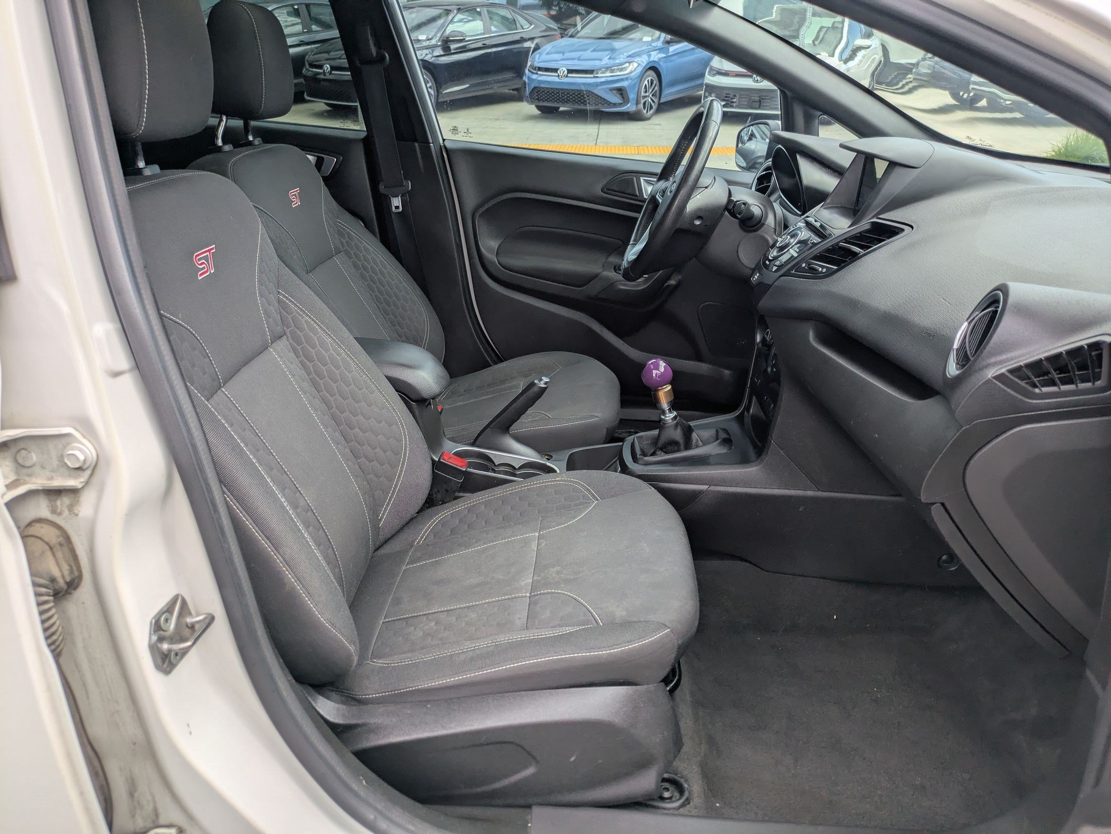 Used 2019 White Platinum Clearcoat Metallic Ford ST image 29