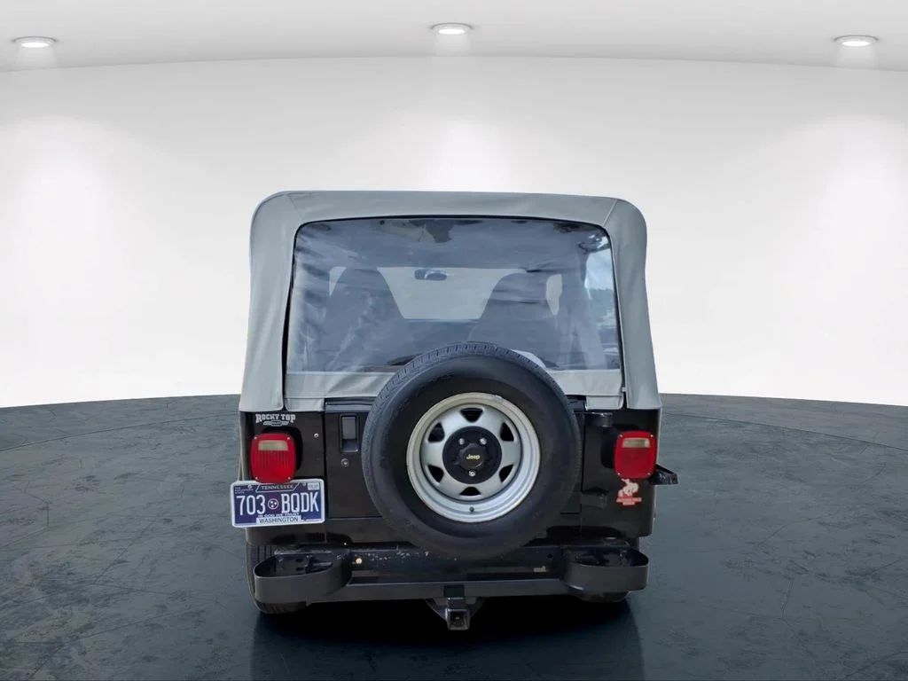 Used 1990 Black Jeep Base image 7