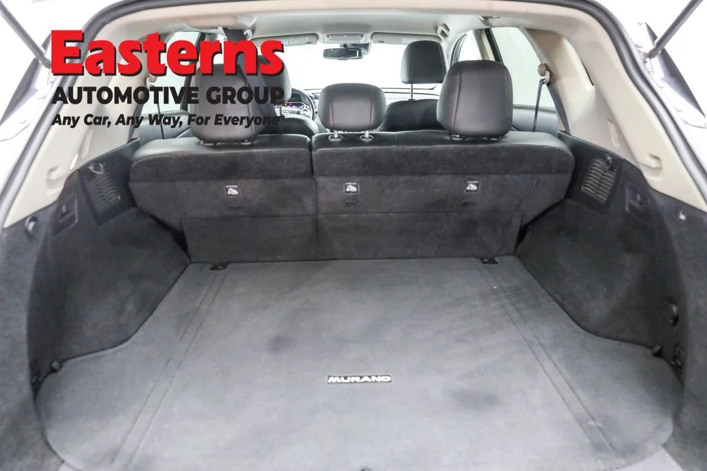 Used 2023 Silver Nissan SV image 9