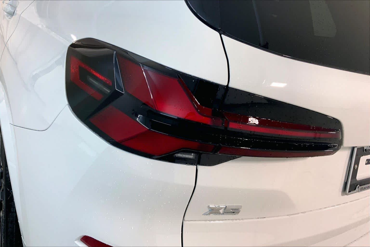 New 2026 Alpine White BMW M60i image 14