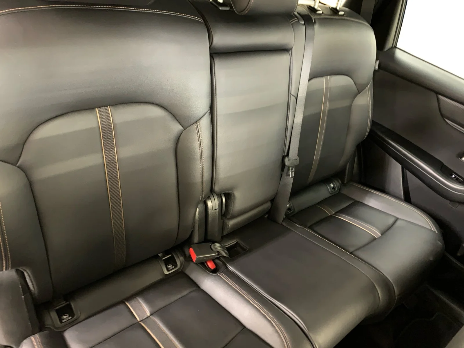 Certified Used 2025 Jet Black Mica Mazda GS-L image 18