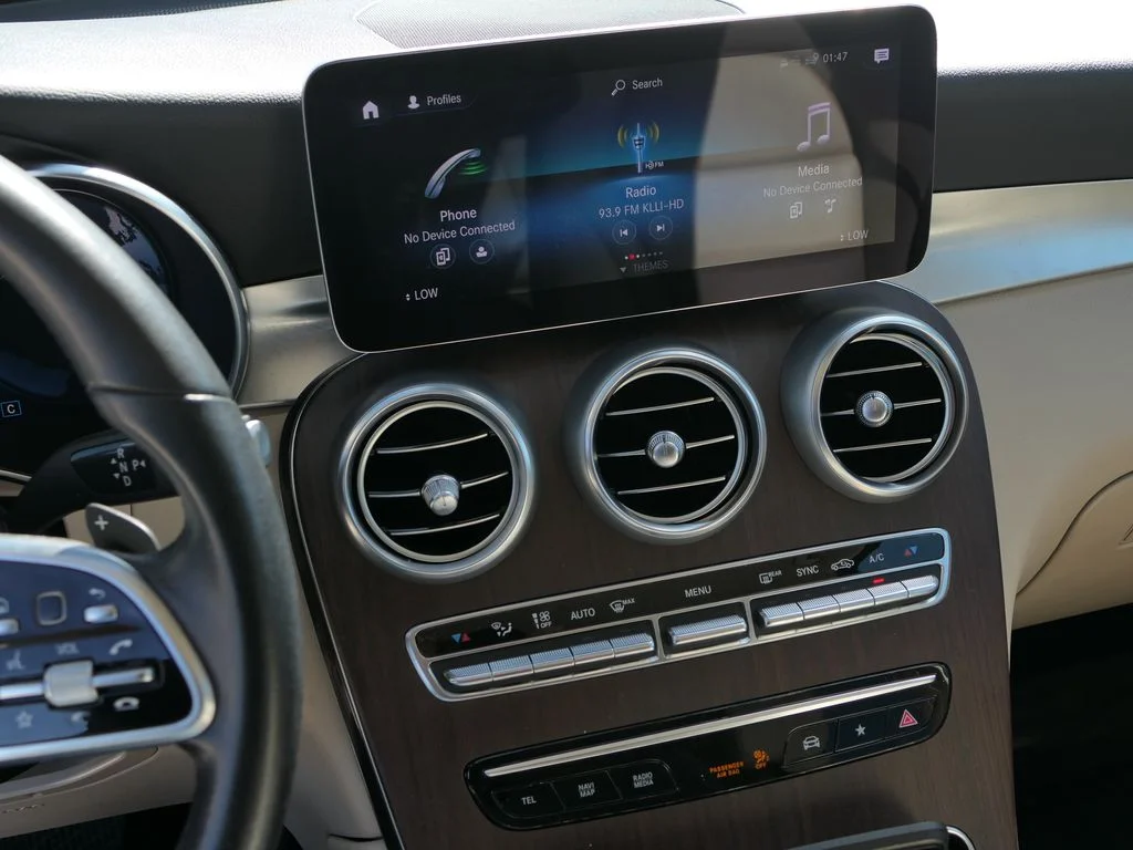 Used 2022 Polar White Mercedes-Benz GLC 300 4MATIC® image 20