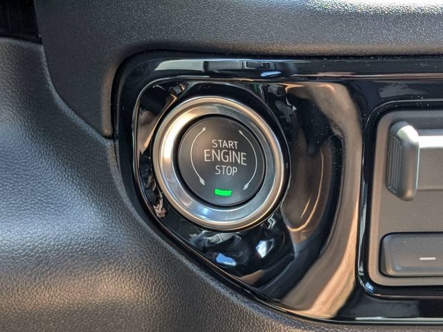 New 2026 Summit White Chevrolet LT image 30