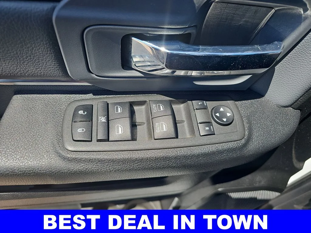 Used 2022 White Ram SLT image 27