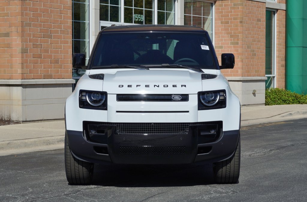 New 2026 Fuji White Land Rover S image 4
