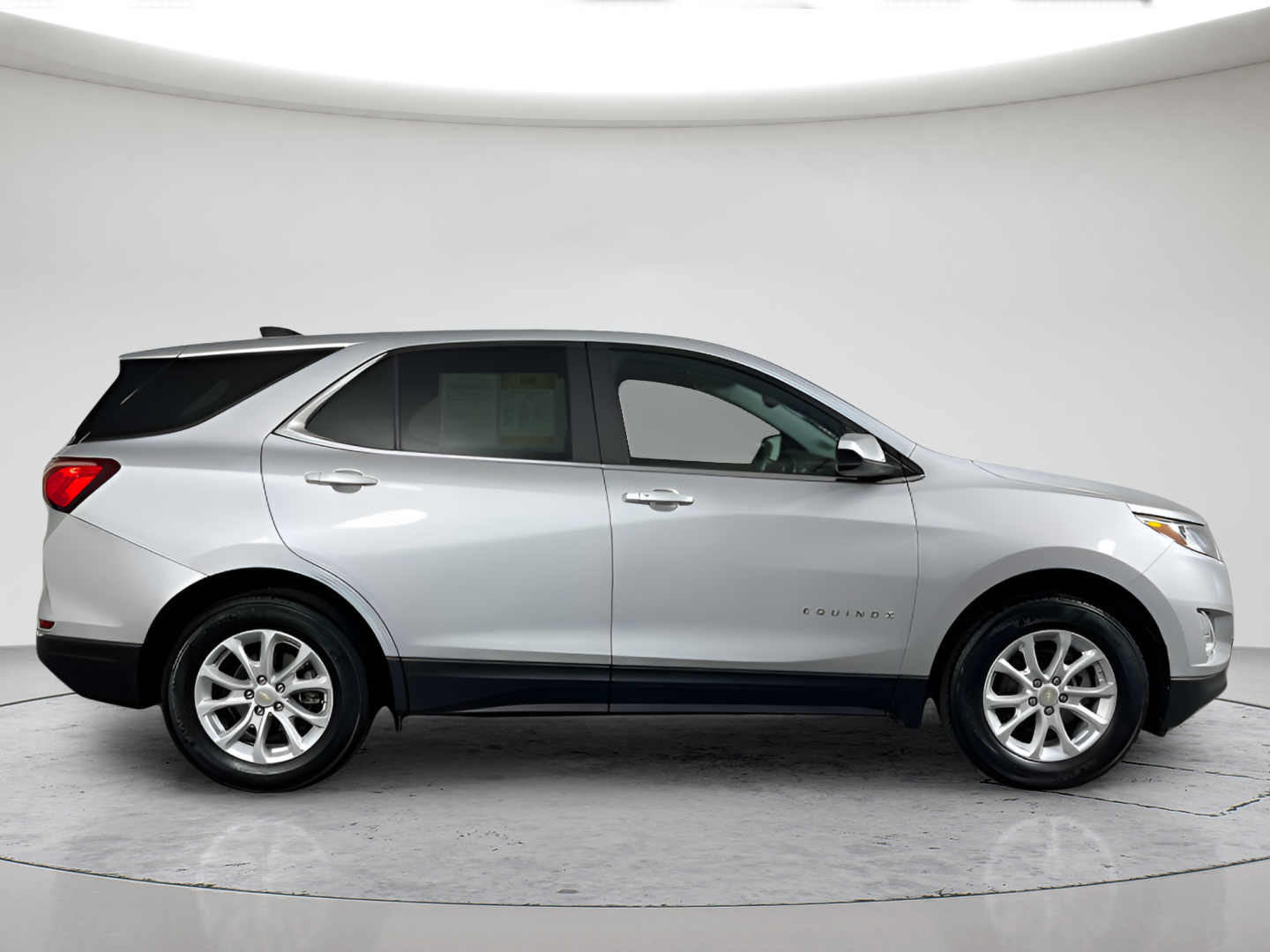 Used 2021 Silver Ice Metallic Chevrolet LT image 4
