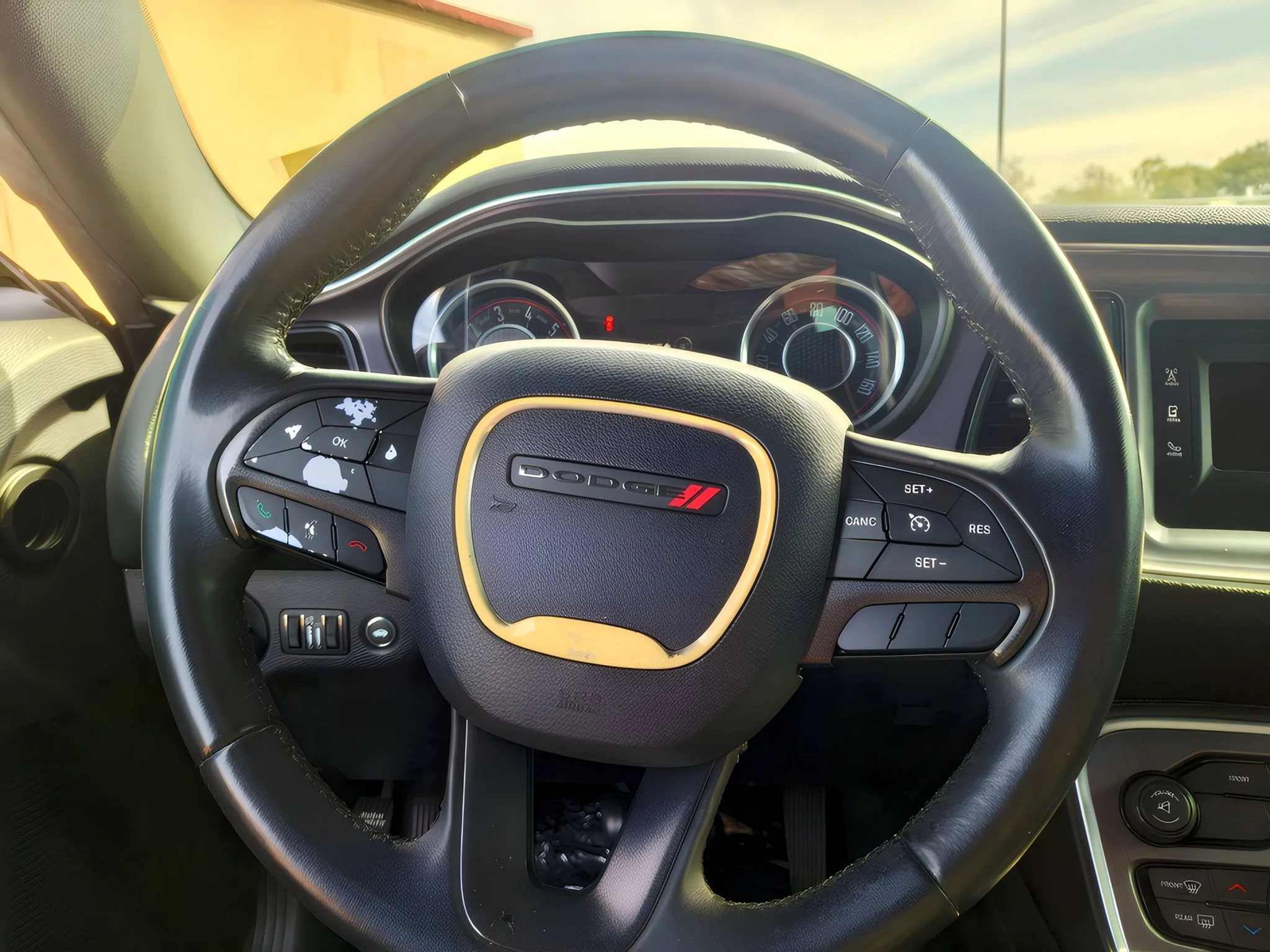 2016 Dodge Challenger SXT - Photo 14