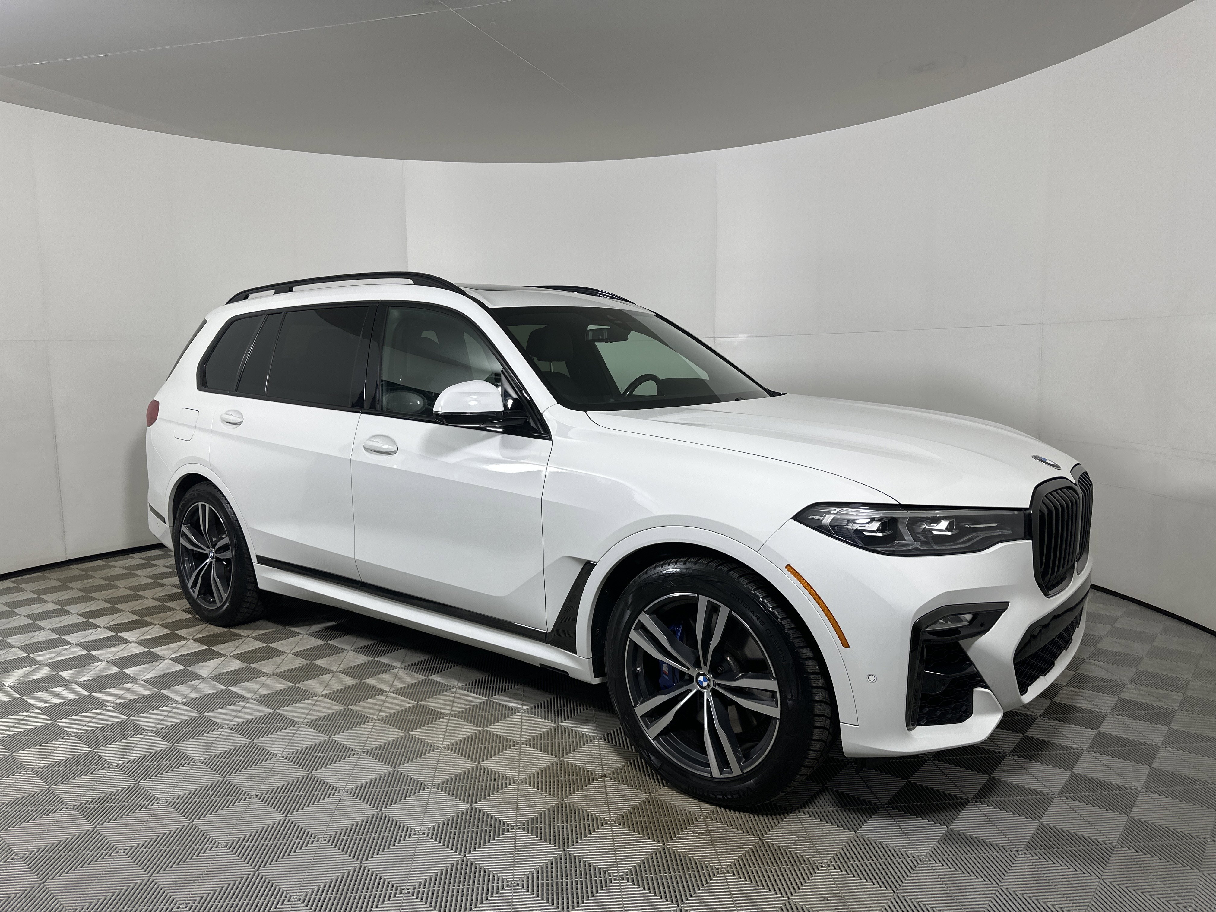 2021 BMW X7