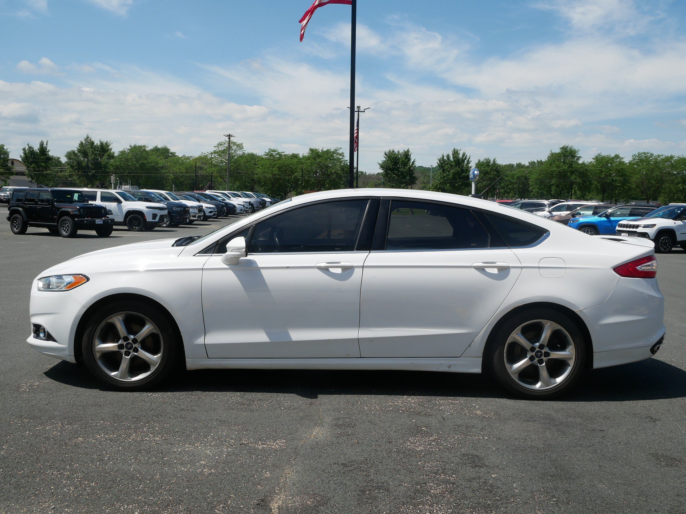 Used 2014 White Ford SE image 5
