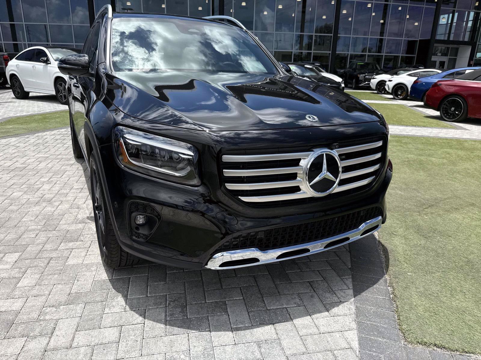 New 2026 Black Mercedes-Benz 250 SUV image 8