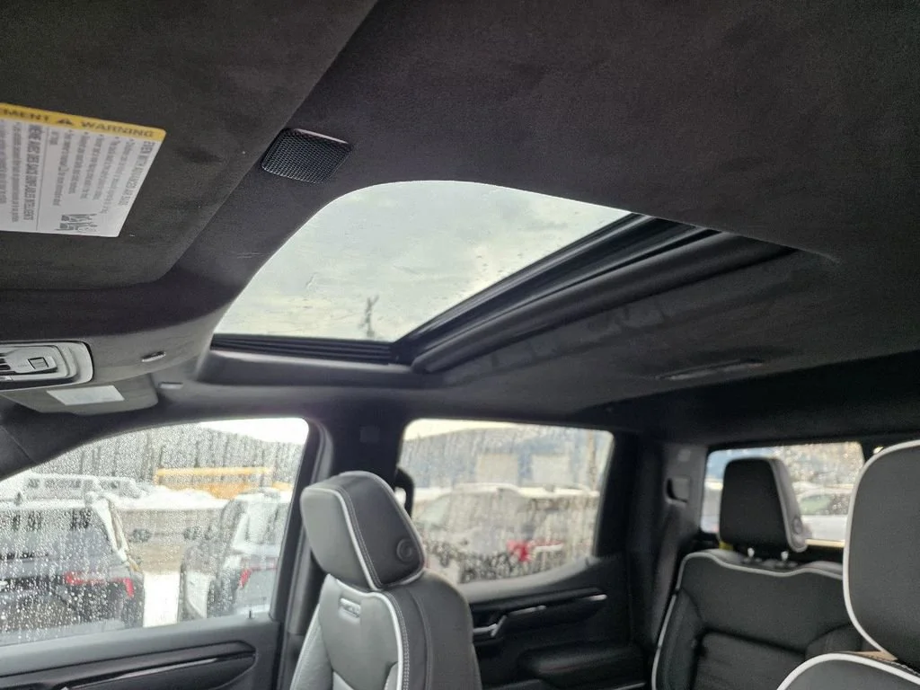 2026 GMC Sierra 1500 AT4X - Photo 6