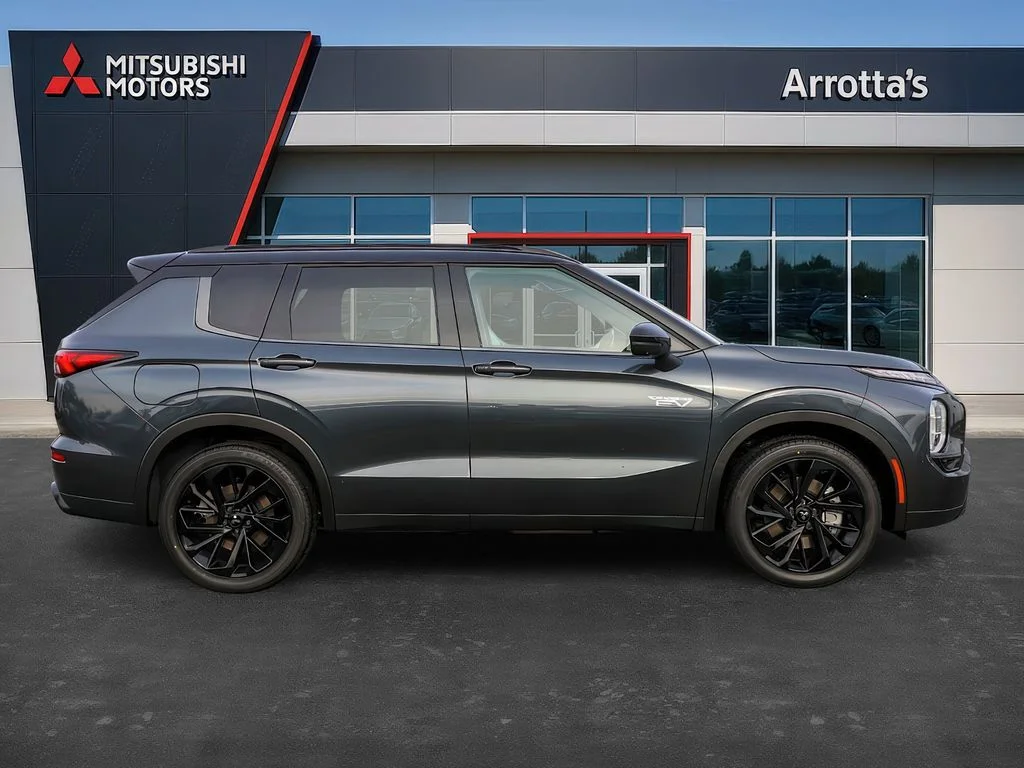 New 2025 Black Mitsubishi SEL image 8