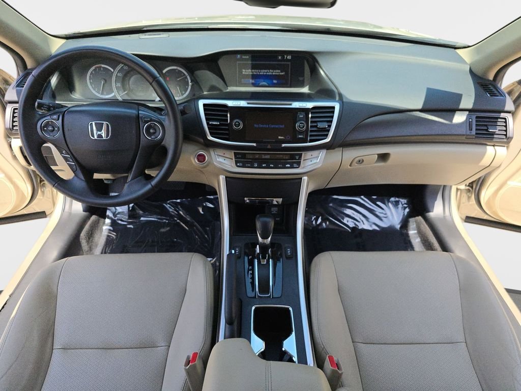 Used 2015  Honda EX-L image 10